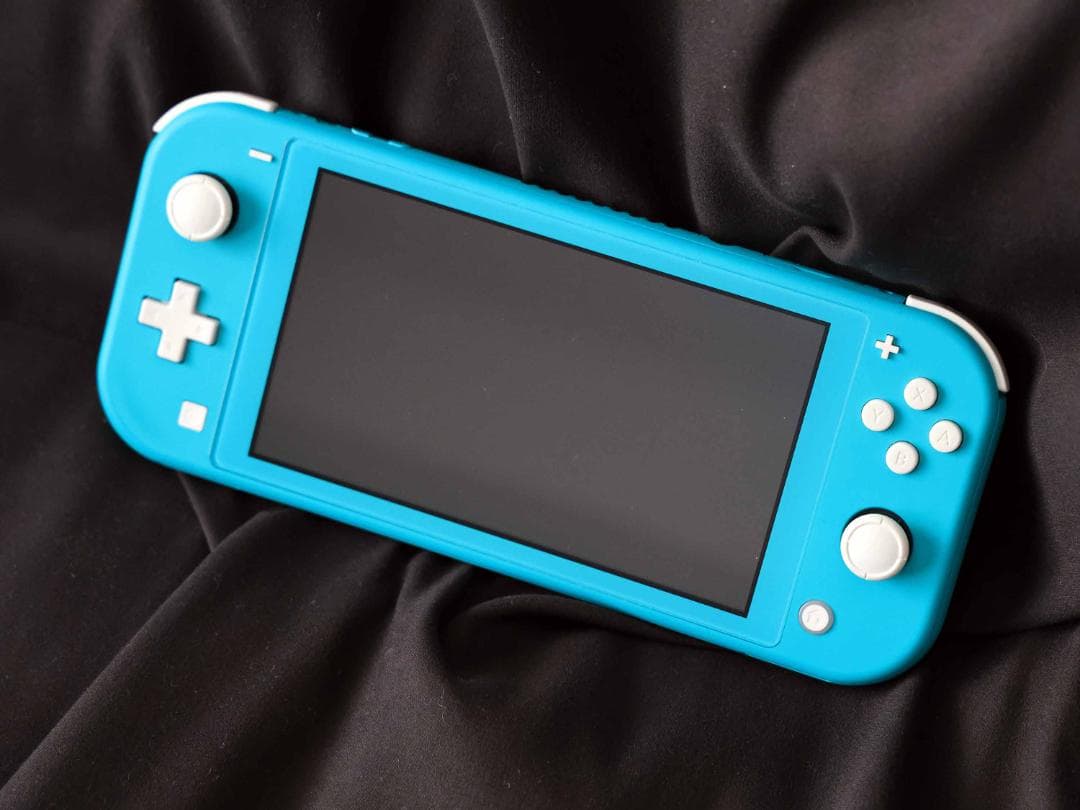 Nintendo Switch Lite ターコイズ（箱・ACアダプター付き）