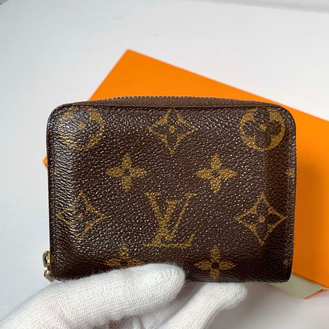 ルイヴィトン ケース モノグラム ジッピーパース M60067