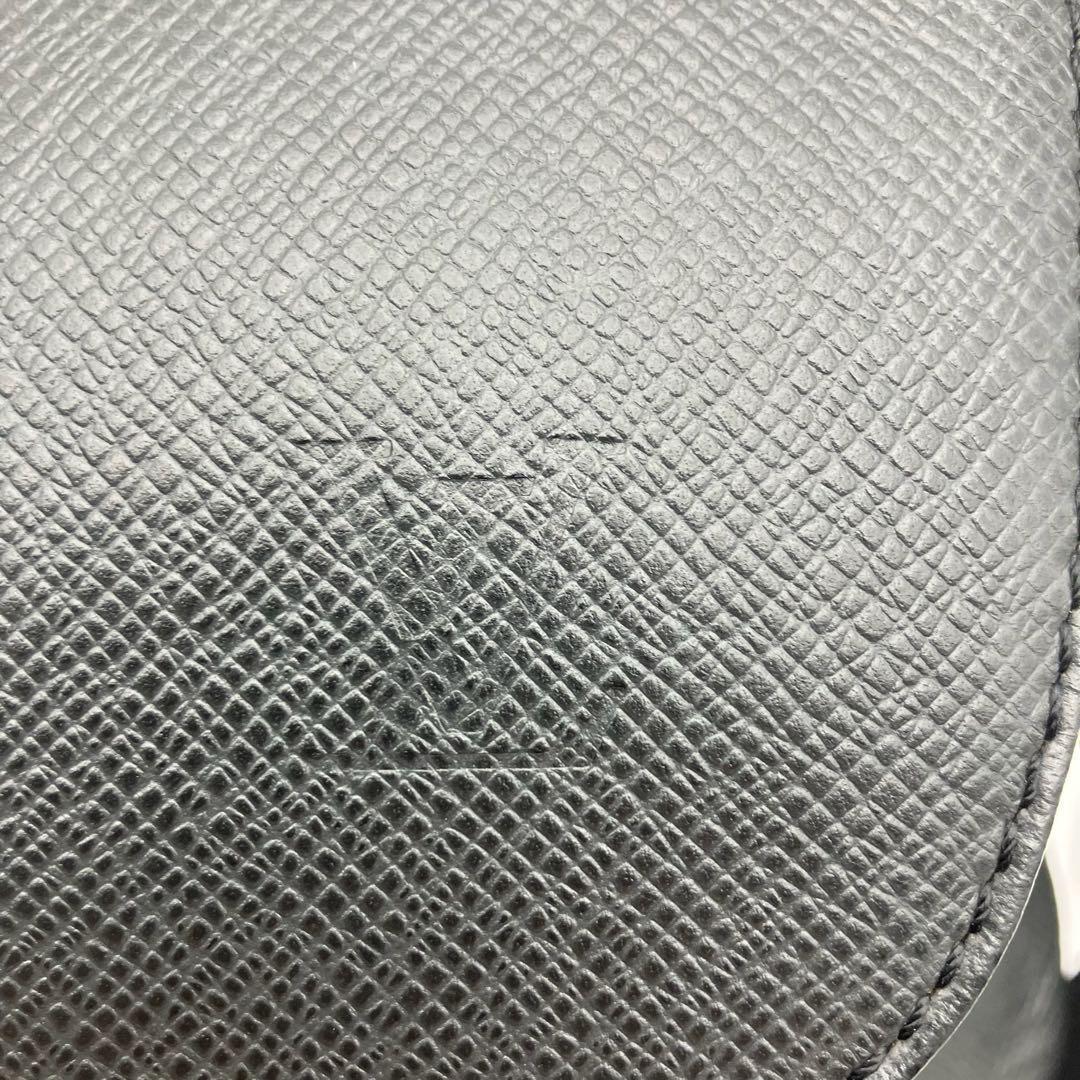 ルイヴィトン タイガ デルスー レザー ショルダーバッグ メッセンジャーバッグ