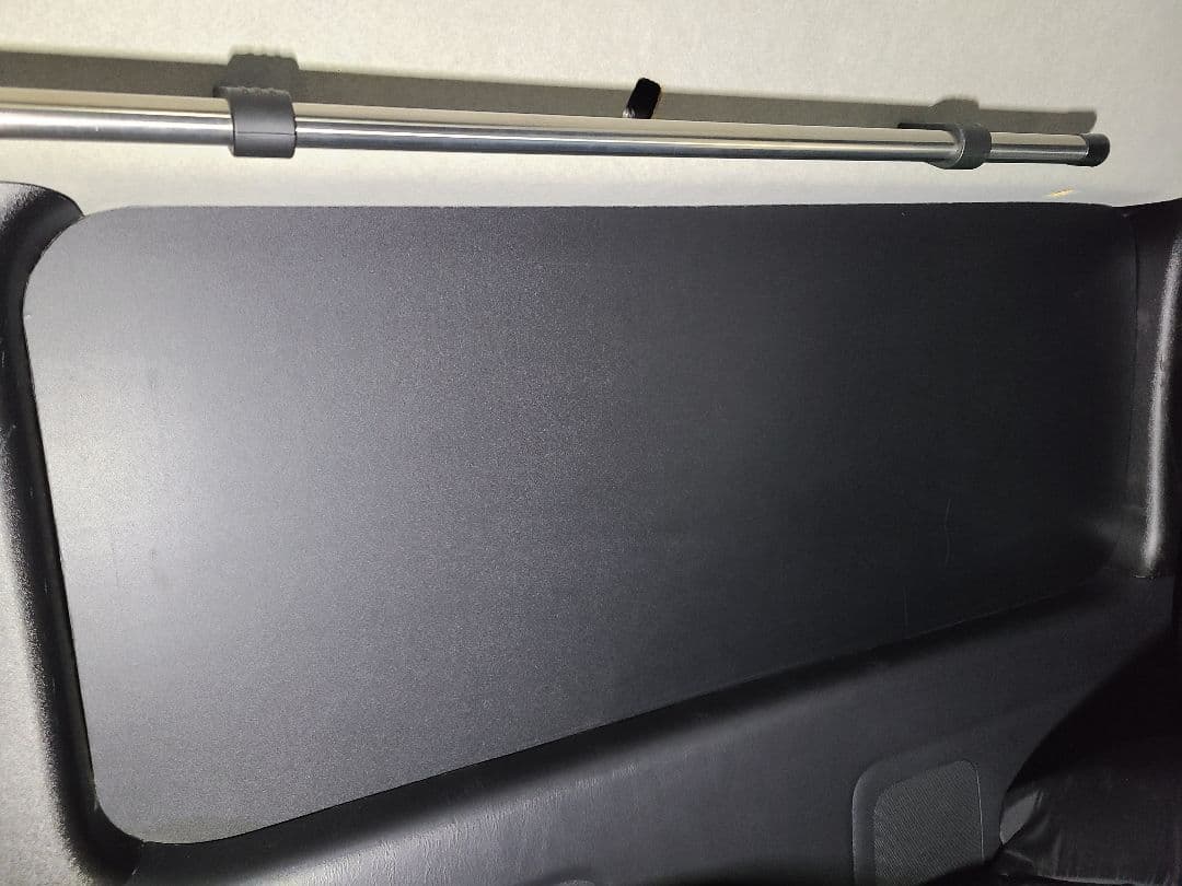 200系ハイエース窓埋めパネル防音断熱仕様 標準 ワイド共通 左右１セット