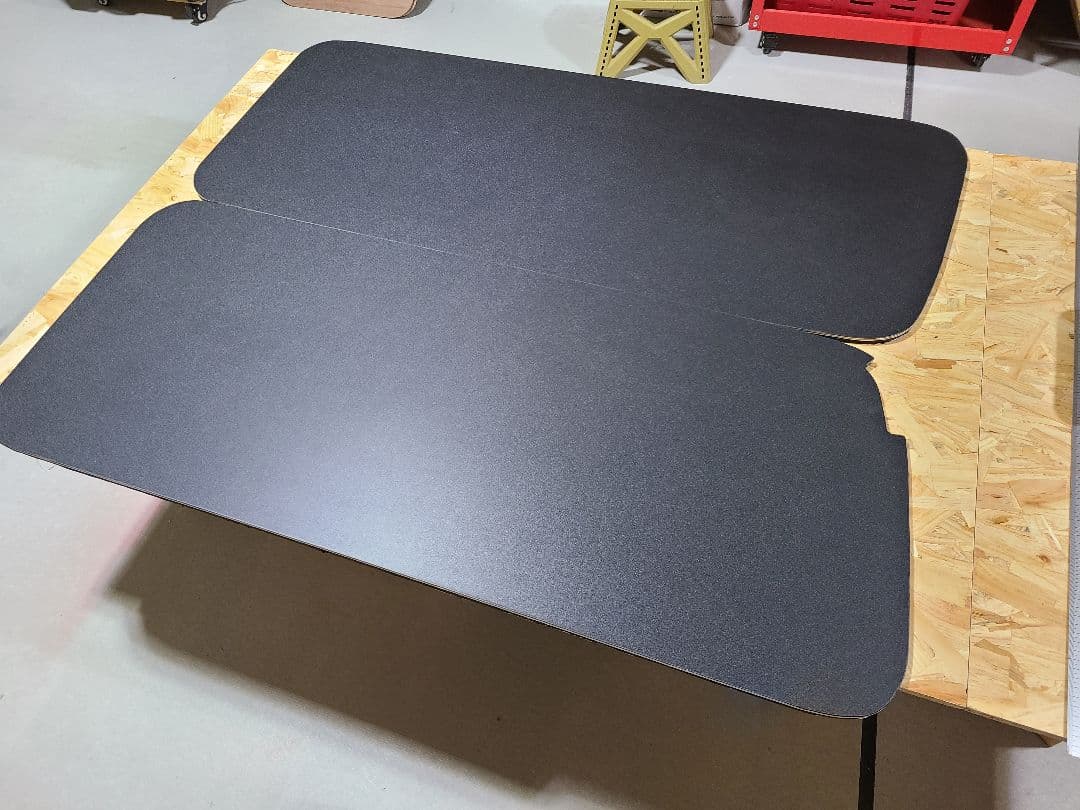 200系ハイエース窓埋めパネル防音断熱仕様 標準 ワイド共通 左右１セット