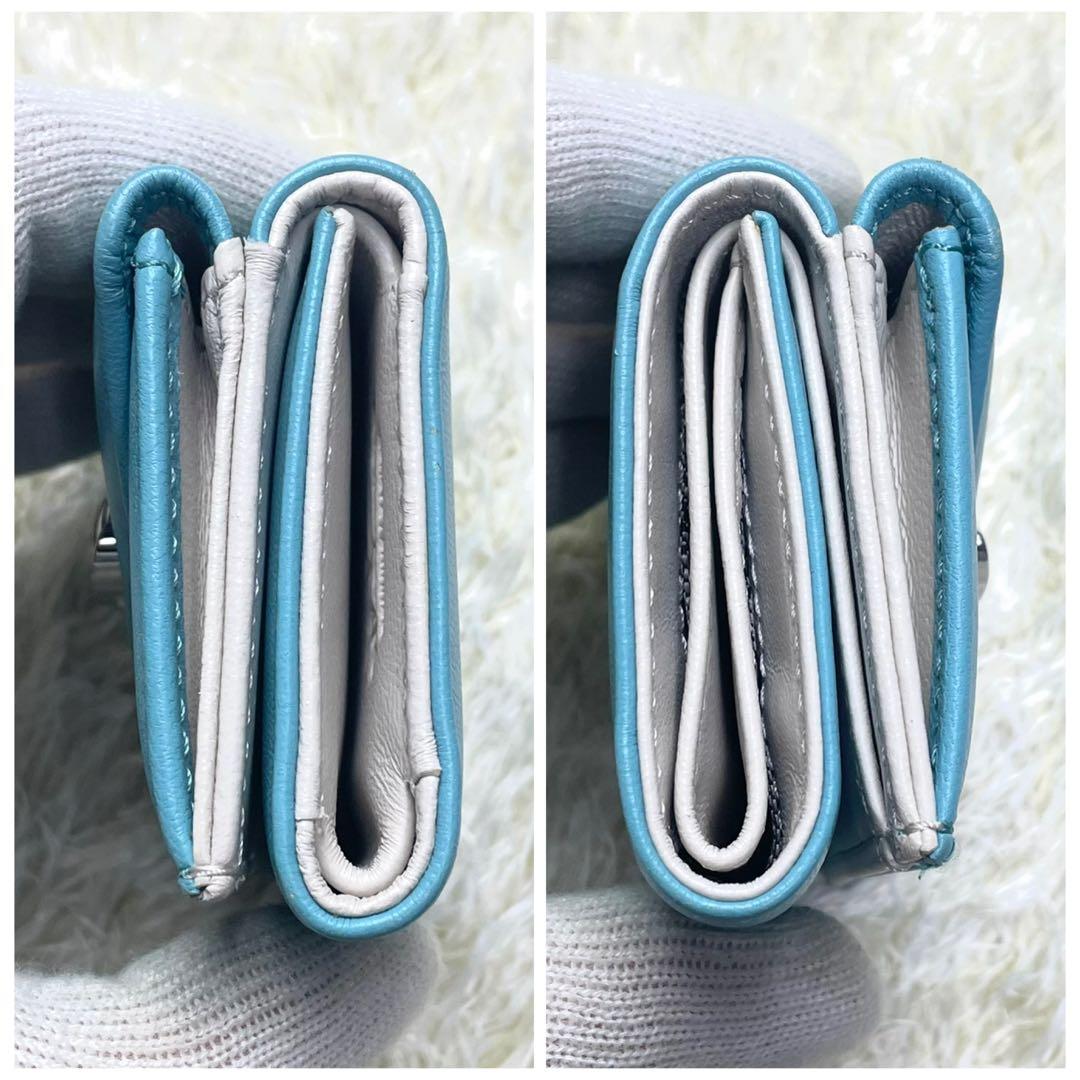 未使用に近い ヴィヴィアンウエストウッド 折財布 ブルー 三つ折り財布 レター
