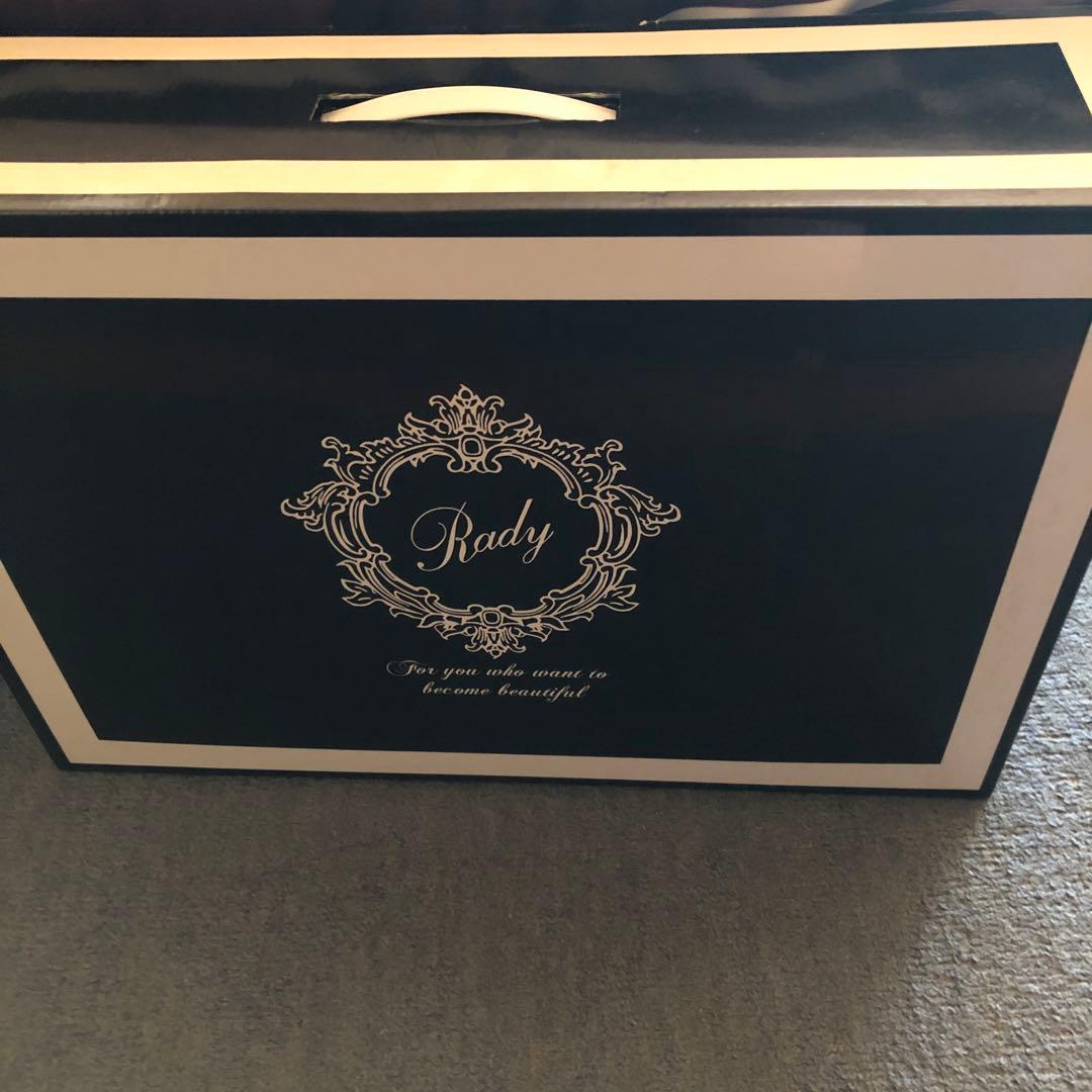 Rady 花柄 ブランケット 毛布 ピンク・ホワイト　箱付き