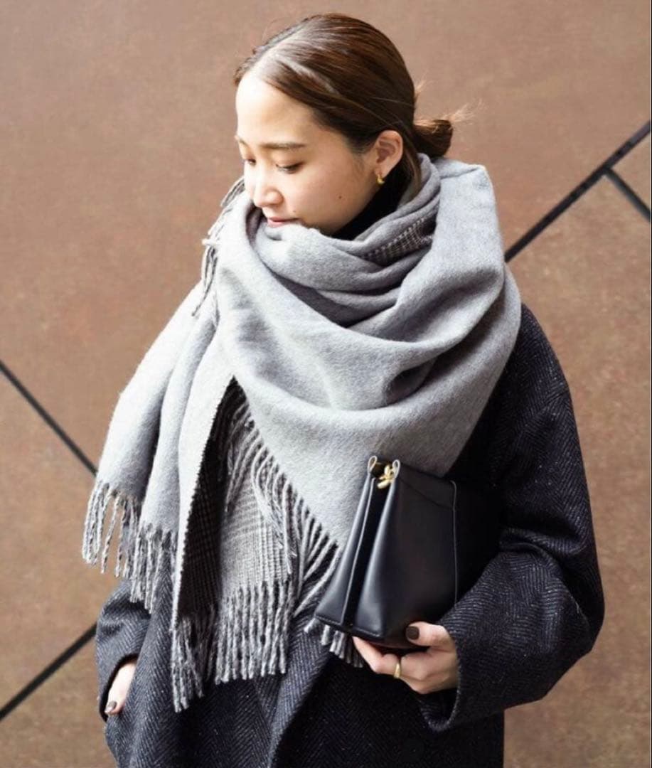 (used)JOSHUA ELLIS ダブルフェイス　ストール　グレー系