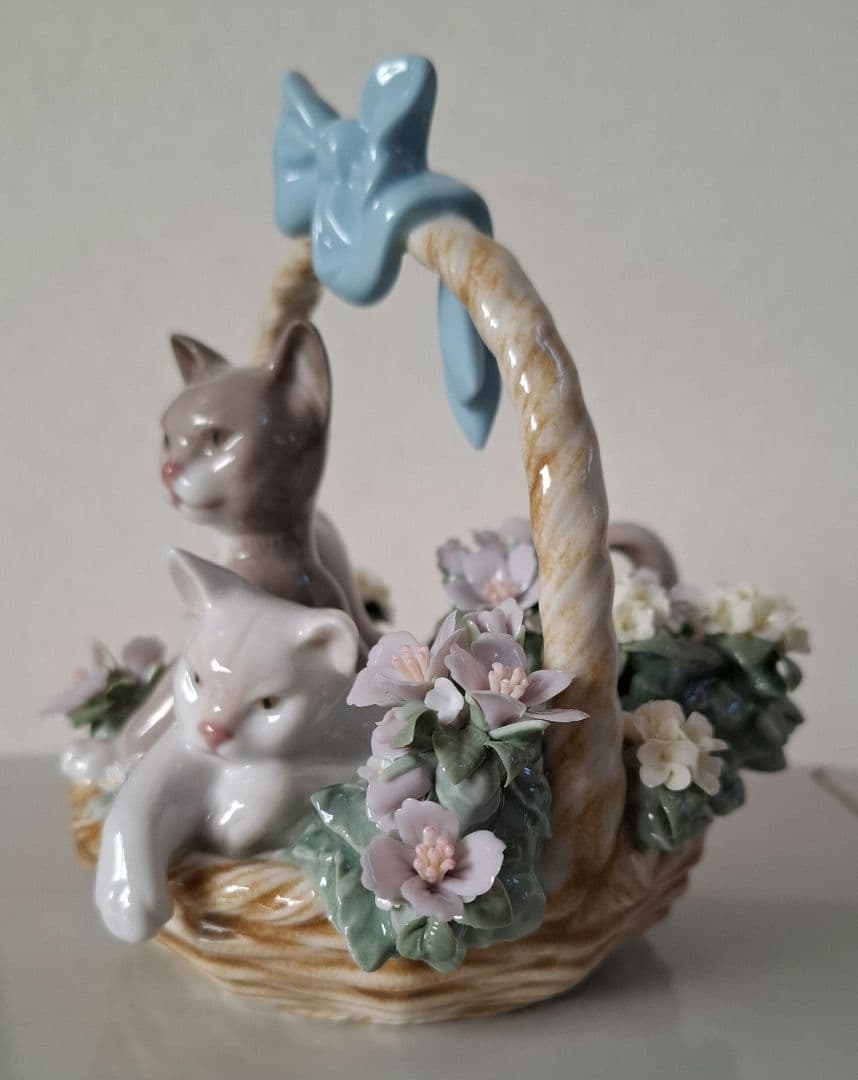 リヤドロ　三つ子の仔猫