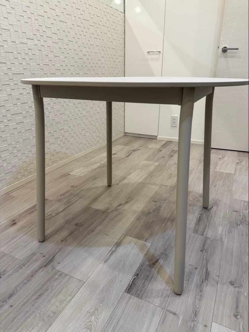 円形　丸　ダイニングテーブル　無印良品　7/31まで　アルミ脚　ライトグレー