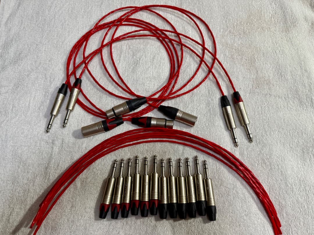 @l ***様 リクエスト ベルデンXLRケーブル２本 と TRSケーブル８本