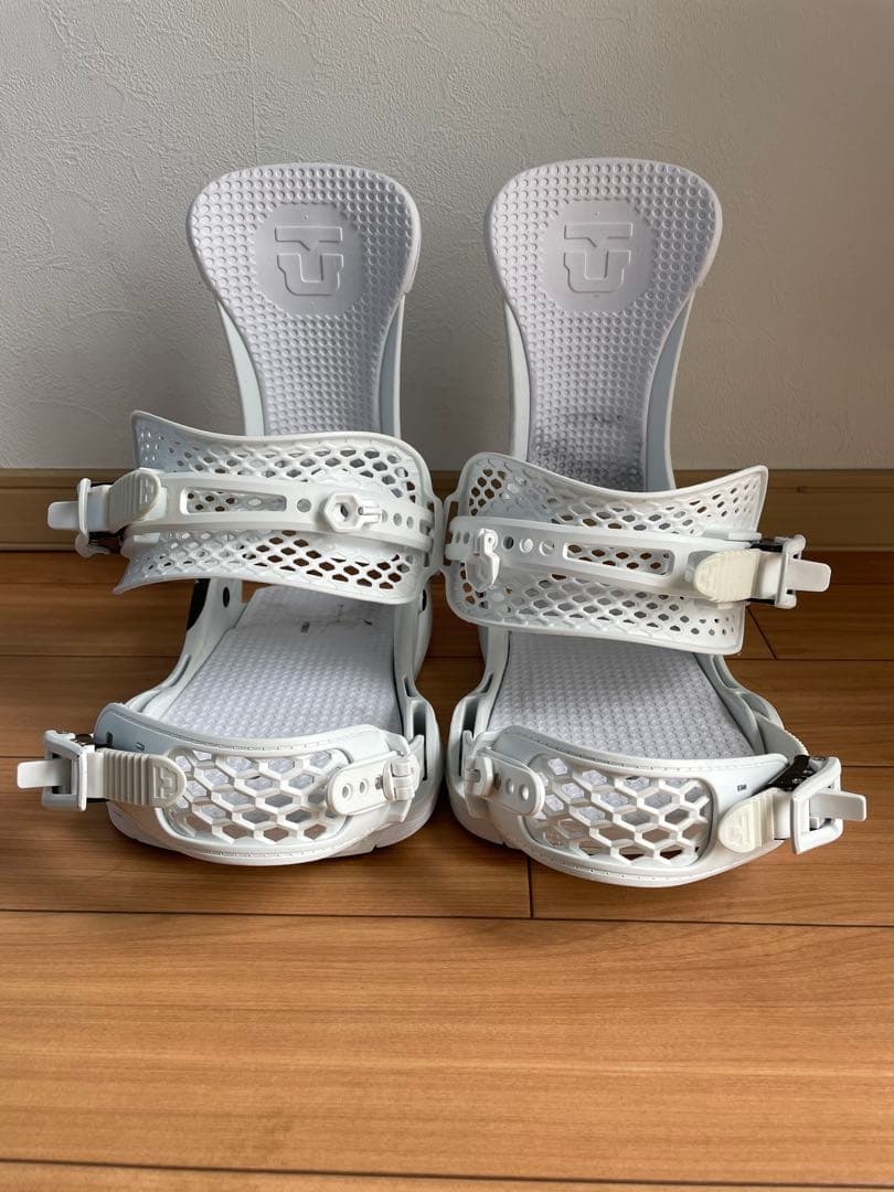 UNION FORCEクラッシック スノーボードビンディング ホワイト