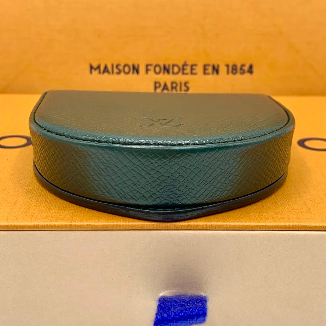 ルイヴィトン　ケース　キュベット　ポルトモネ　小銭入れ　深緑　タイガ