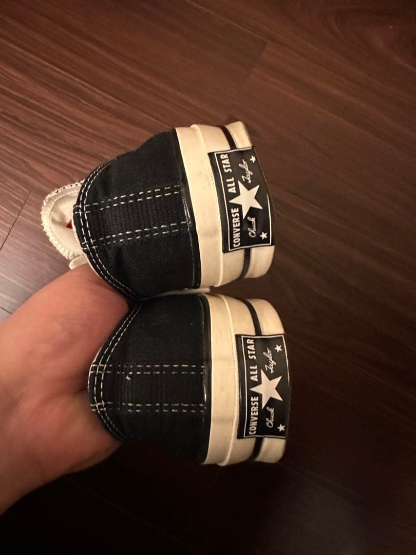 チャックテイラーコンバースLOW 28.5 黒白