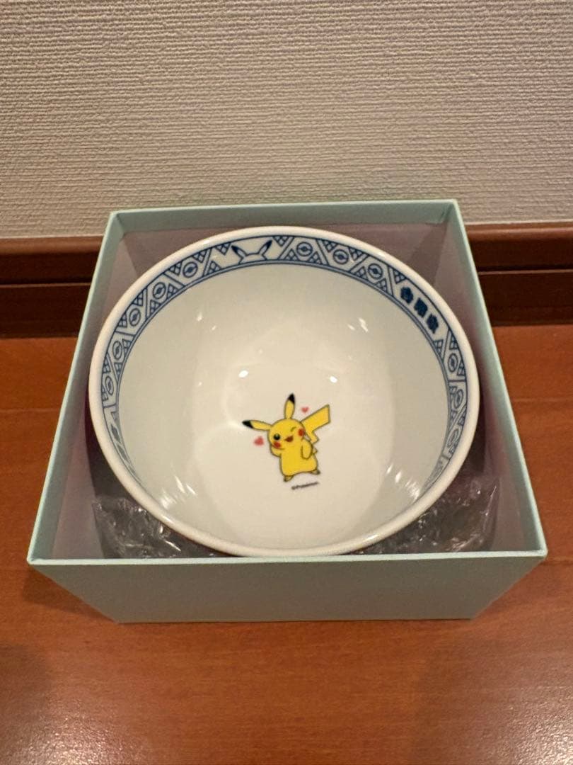 吉野家　どんぶり　ピカチュウデザイン 陶器製
