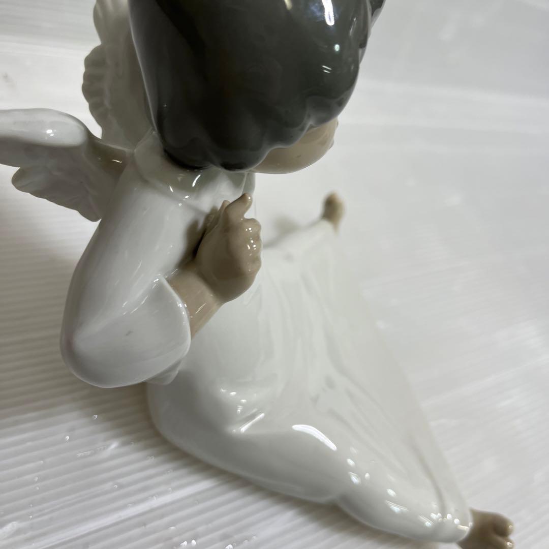 リヤドロ　天使の考え事