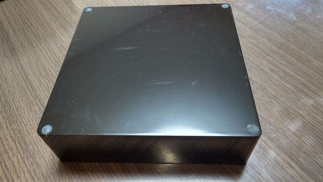 三段重 千羽鶴 黒 金 漆塗り天然木 おせち 上質