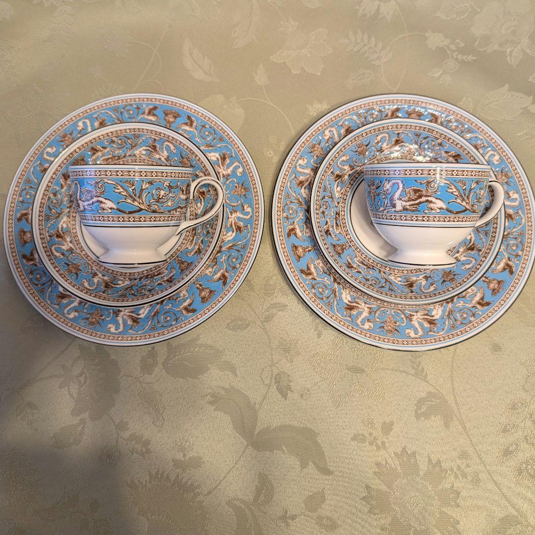 ウェッジウッド フロレンティーンターコイズ トリオ2組
