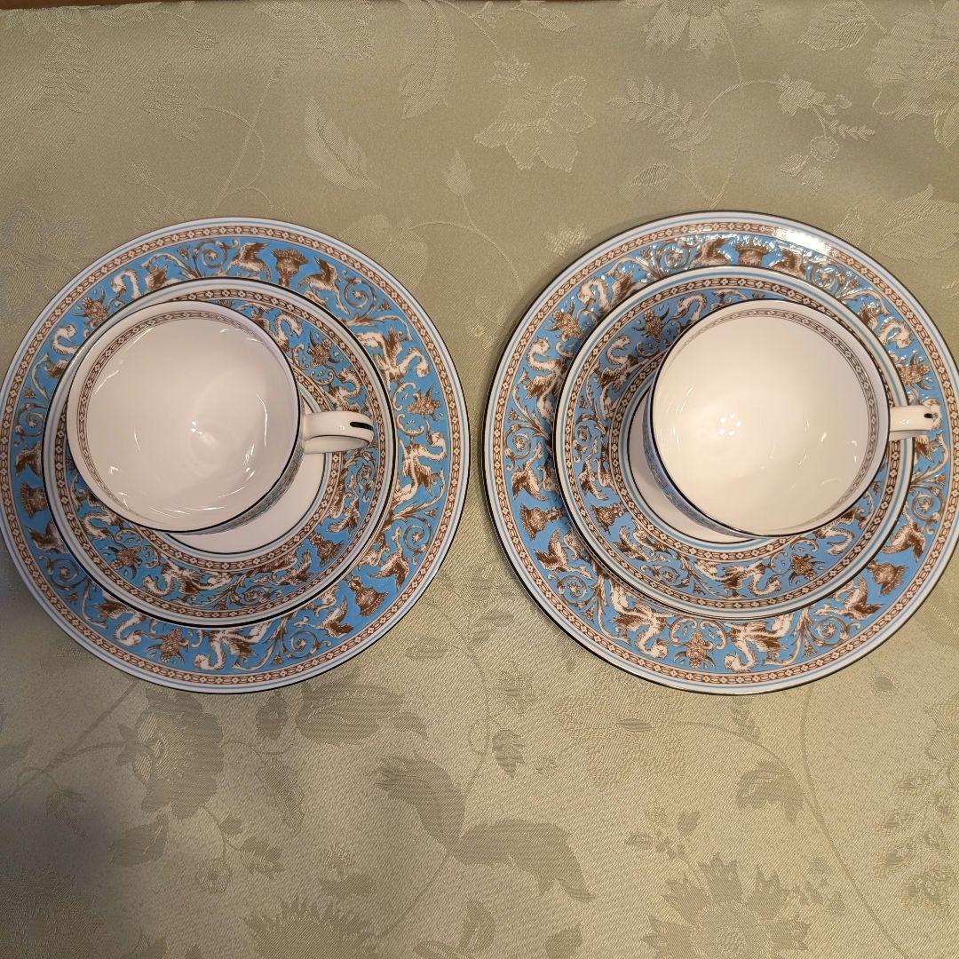 ウェッジウッド フロレンティーンターコイズ トリオ2組