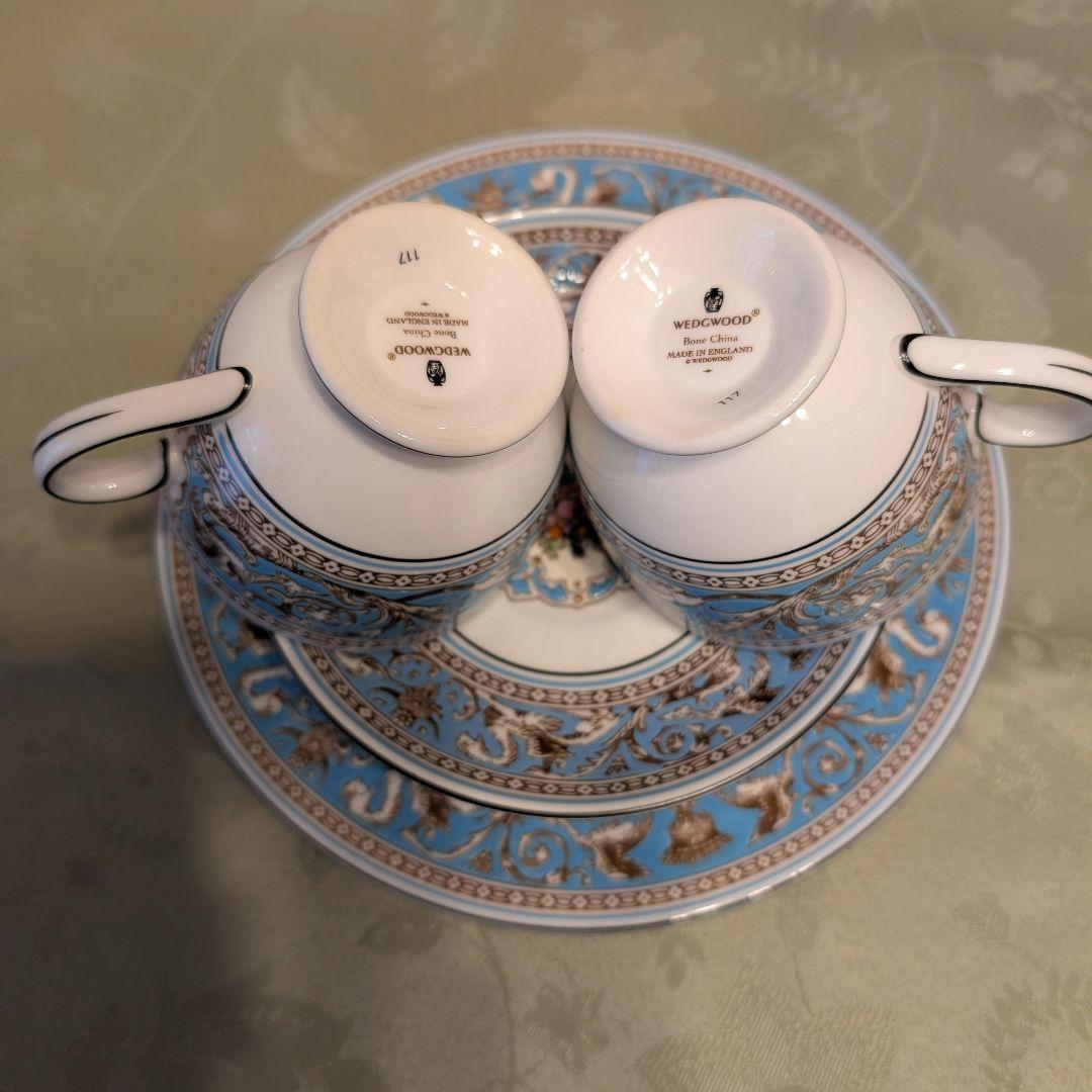 ウェッジウッド フロレンティーンターコイズ トリオ2組
