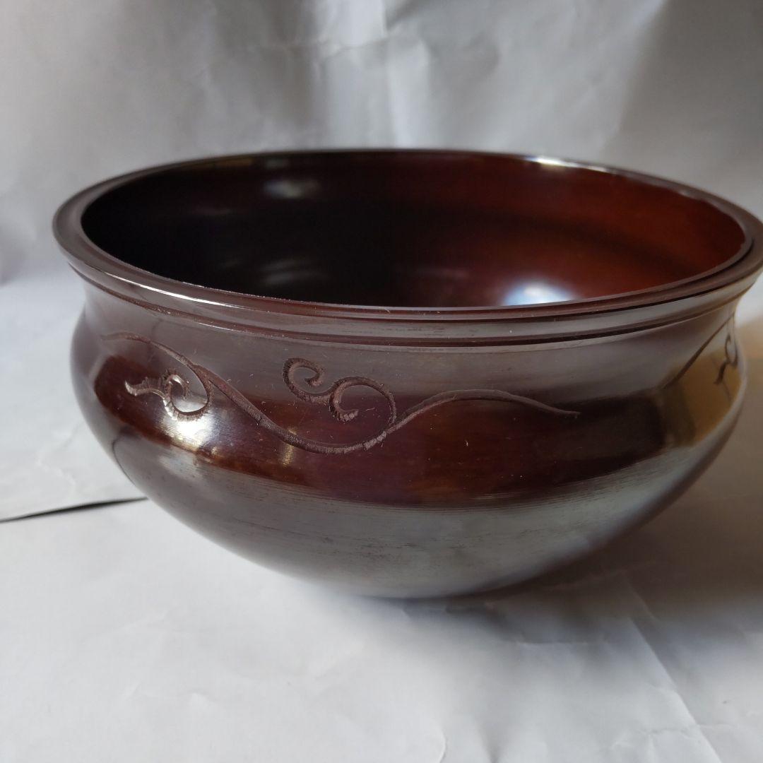 風炉師 鳳泉 作 鵬雲斎好 唐草彫 建水 唐銅製 共箱 茶道具 茶器 美品 です