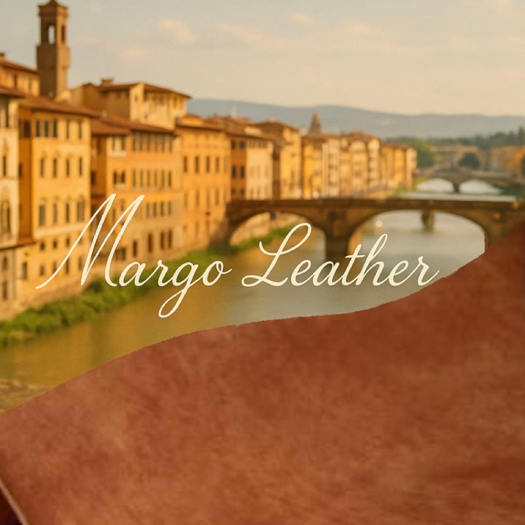 新品！コンパクト　本革　イタリア製マルゴーレザーウォレット　総手縫い真鍮金具