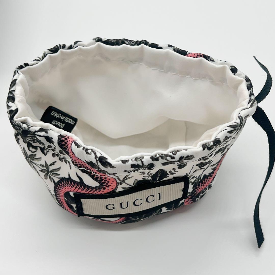 GUCCI グッチ　ライオンヘッド ネックレス グッチ アニマル　ネックレス