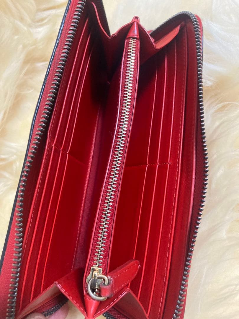 クリスチャンルブタン Christian Louboutin長財布 エンジ