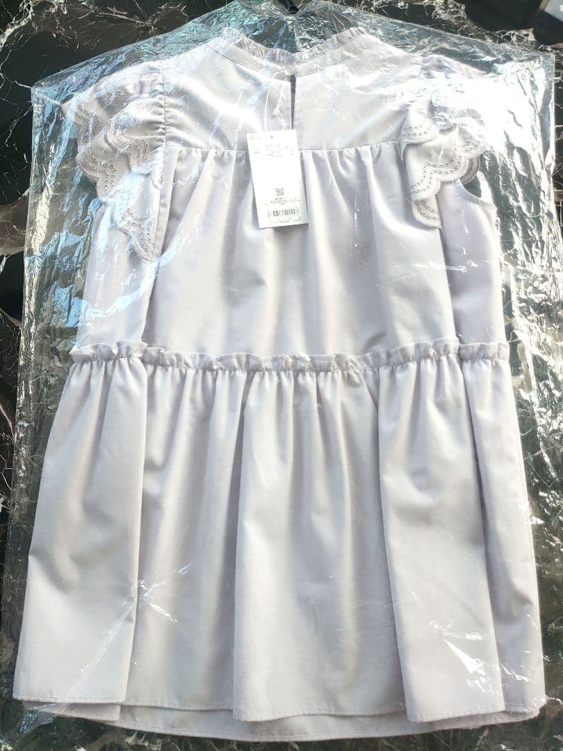 ジルバイジルスチュアート カットワークティアードチュニック