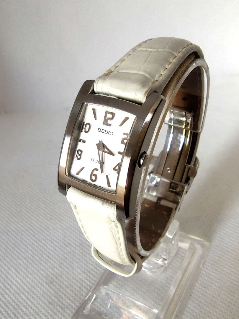 【ベルト未使用、美品、希少】SEIKO セイコー　エクセリーヌ　白蝶貝ダイヤル