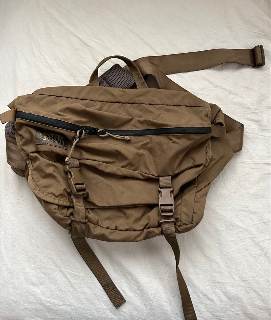 MYSTERYRANCHミステリーランチ インベーダー メッセンジャーバッグ