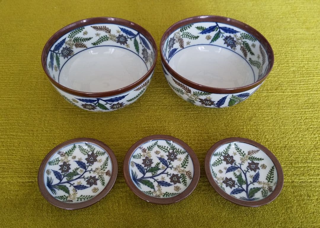 有田焼 源右衛門窯 古伊万里 染錦更紗手花蝶文 麺鉢 豆皿