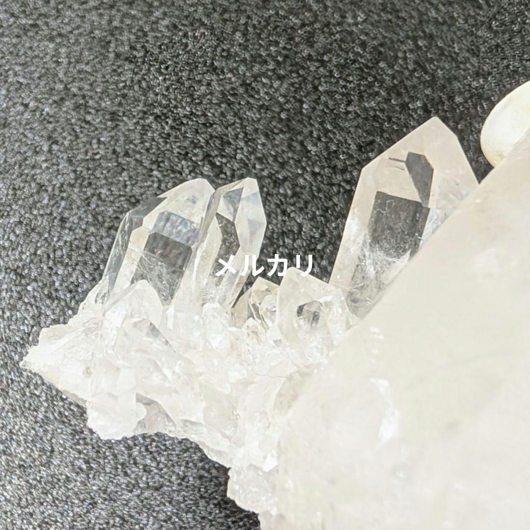ブラジル コリント産 水晶クラスター　178㌘