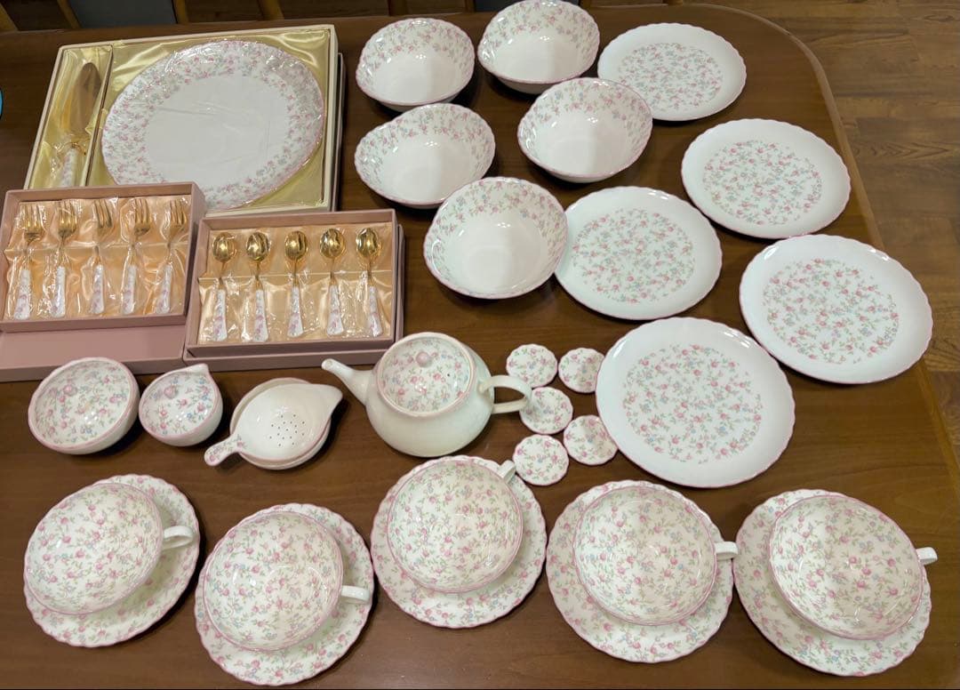 ノリタケ　キューティローズ　セット