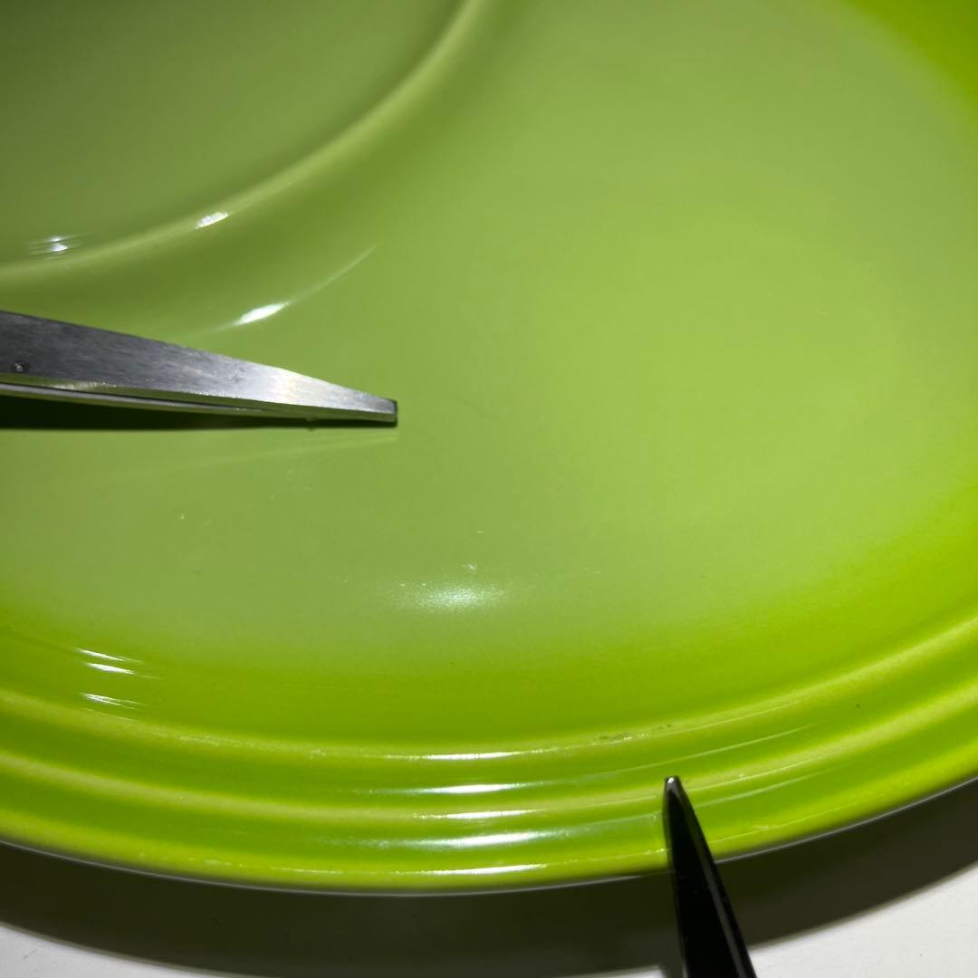 ル・クルーゼ オーバルプレート ネオボール ラムカン