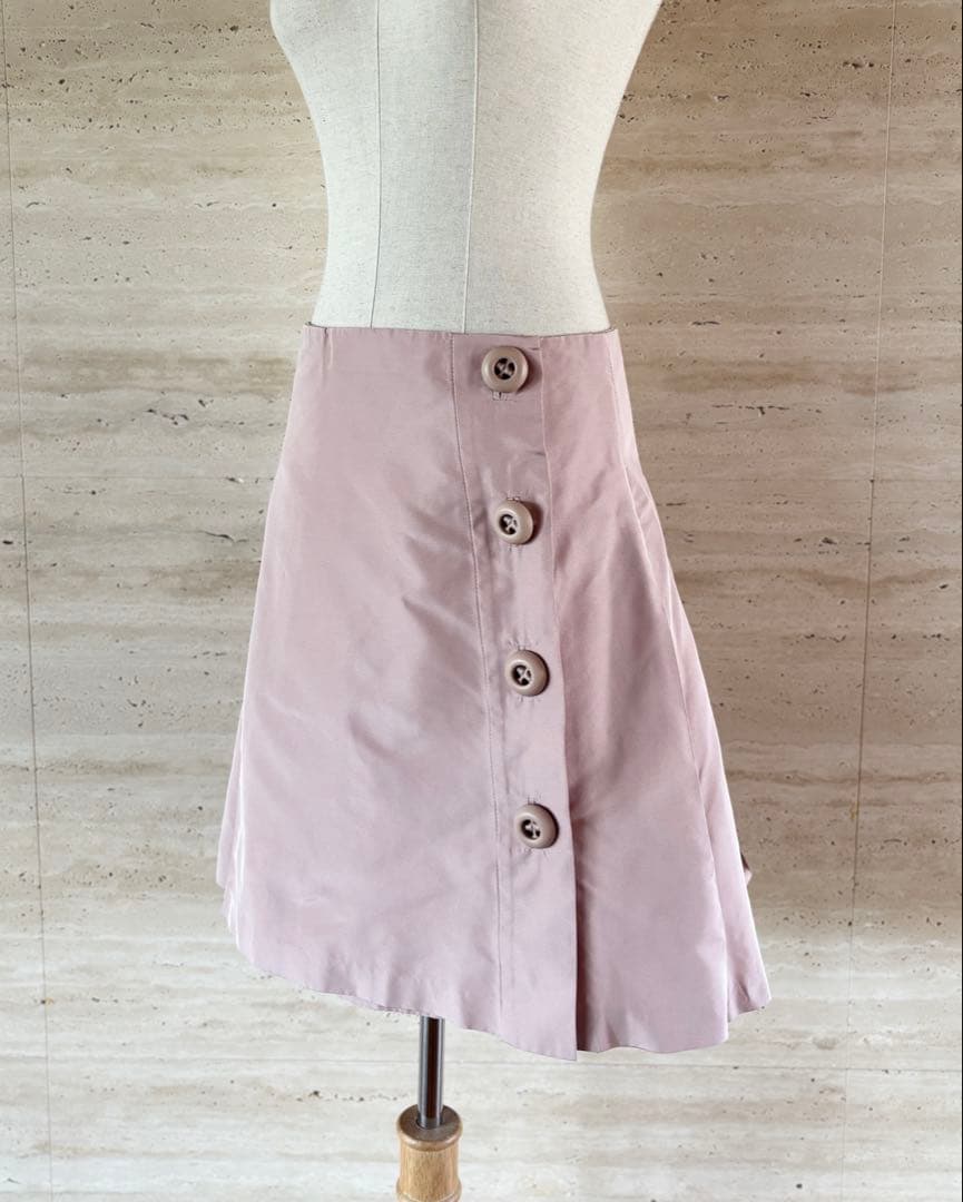 コ*ユ様 【PRADA】美品！　スカート　プリーツ　ボタン　ピンク　40サイズ