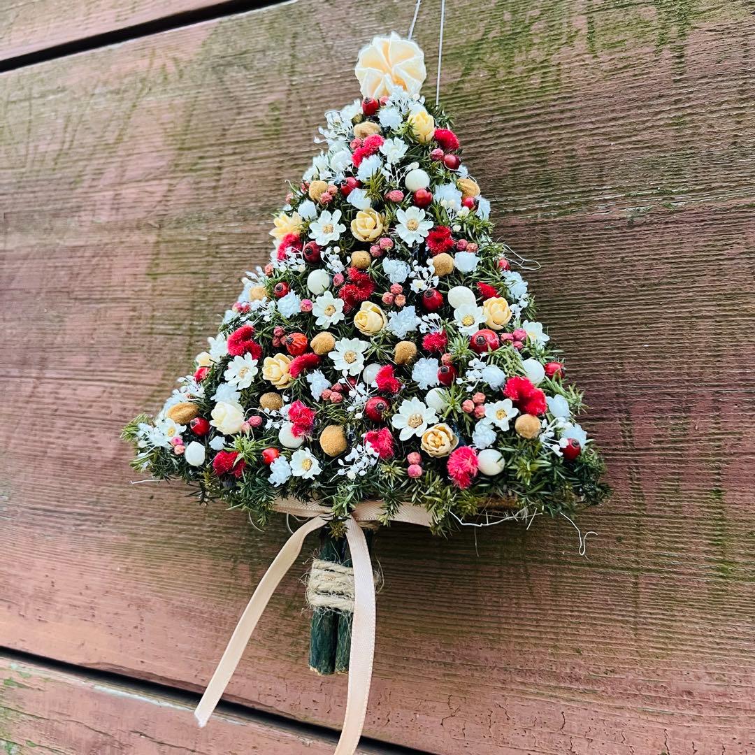 壁に飾るクリスマスツリーガーランド　ウォールツリー　スワッグ　クリスマスリース