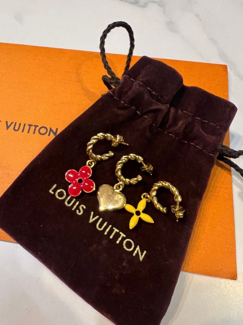 美品LOUISVUITTONブークドレイ　ユスイートモノグラムピアス３点セット