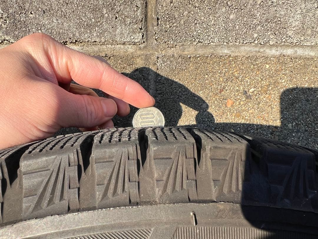 ぽ*ん様 アウディa3 205/55R16 ブリザック　スタッドレスタイヤ