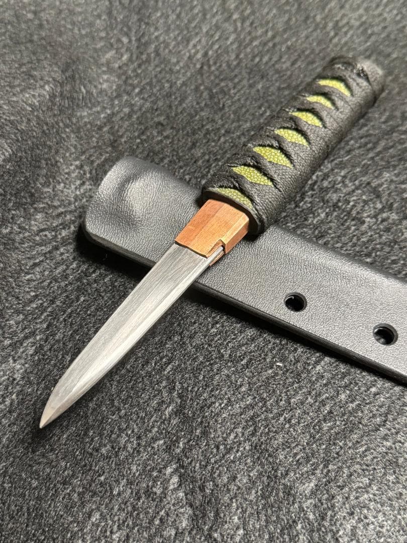 ウォーレントーマス Kogatana Glow in the dark 未使用品