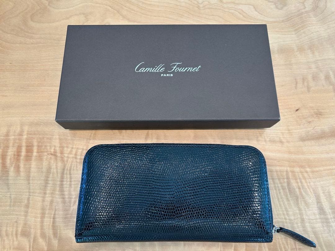 【1月末まで値引き】美品：カミーユフォルネ ラウンドジップ リザード