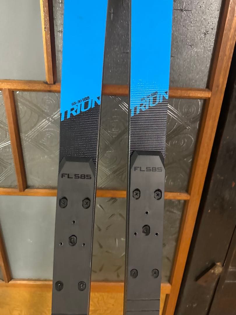 OGASAKA TRIUN GS スキー板