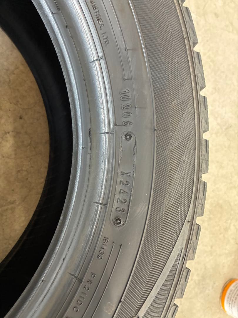 ウインターマックスＷＭ02 185/65R14 23年製