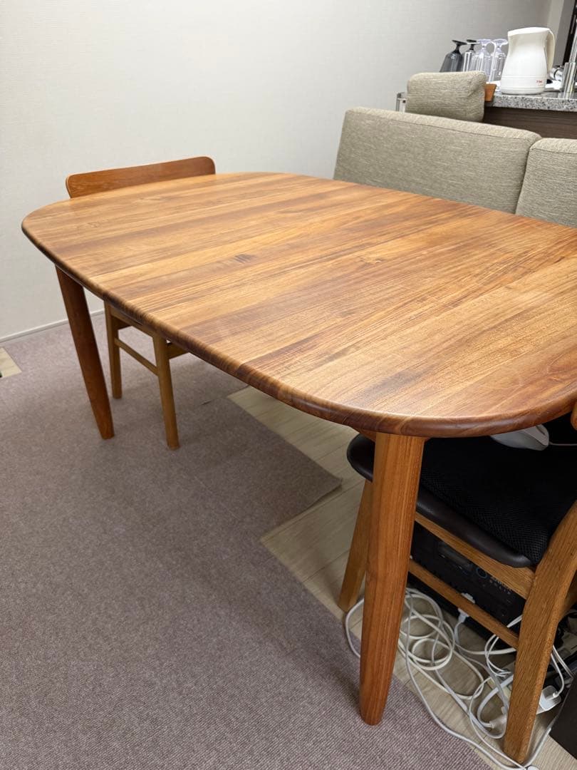 Haslev (Carl Hansenのライバル) 北欧家具ダイニングテーブル