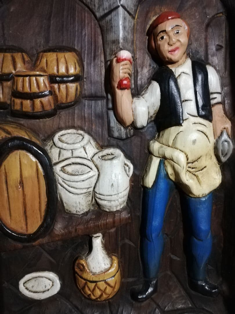 アンチーク木彫り立体絵看板(ワインショップワイン蔵)