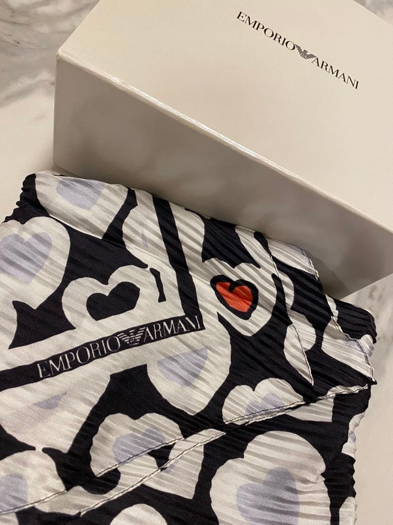 EMPORIO ARMANI スカーフ 新品タグ付き