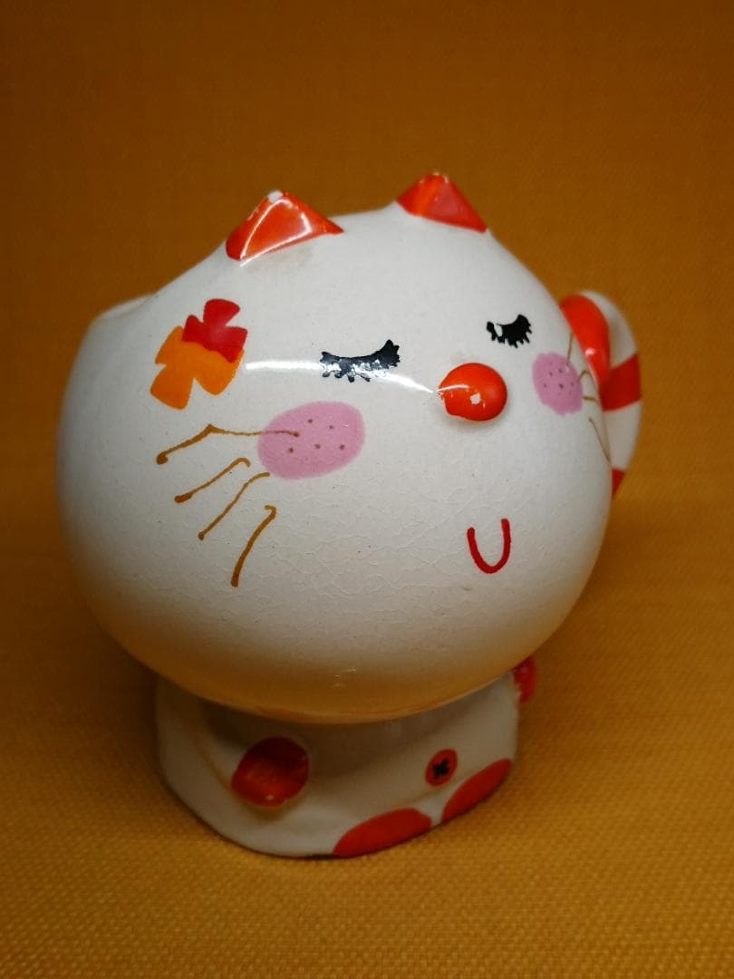 とら　ねこ　人形　陶器　オブジェ　置物　インテリア　工芸品　美術品　A3346