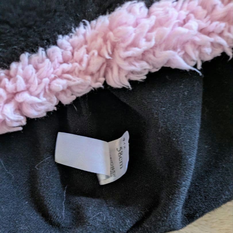 ディズニー　ミニー　ファンキャップ　帽子　ブラック　黒　ピンク　リボン　廃盤