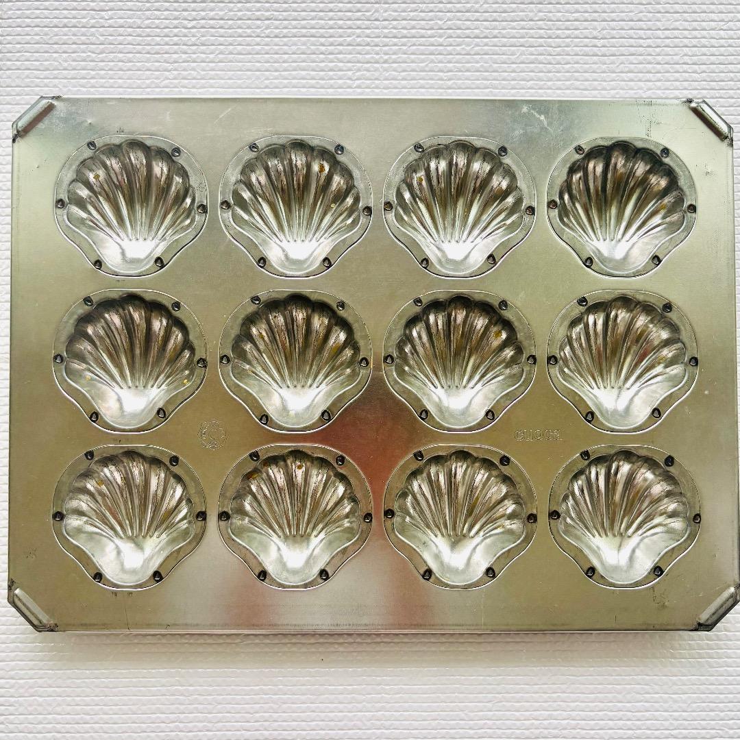 【cuoca x CHIYODA】マドレーヌ型・12個用 (38cm×28cm)