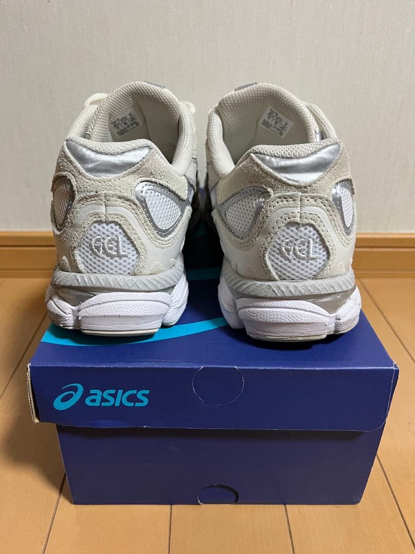 靴 asics GEL-NYC White/Cream