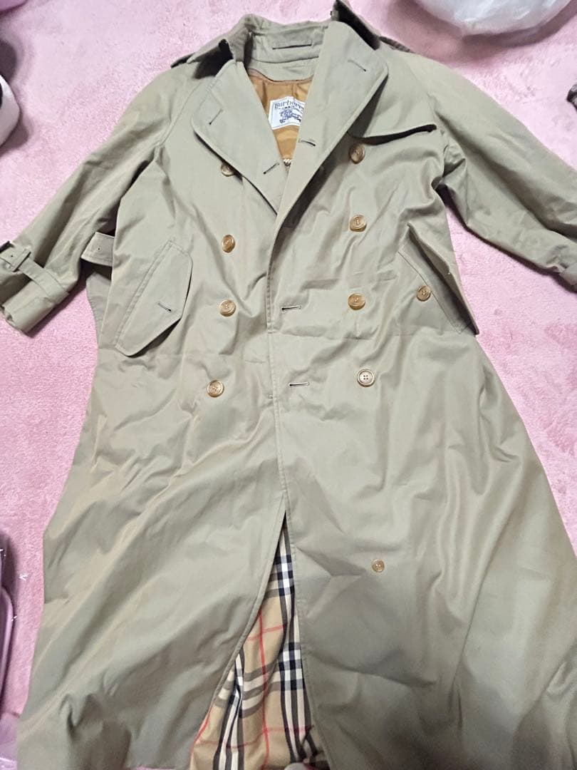 ***様 Burberrysトレンチコート
