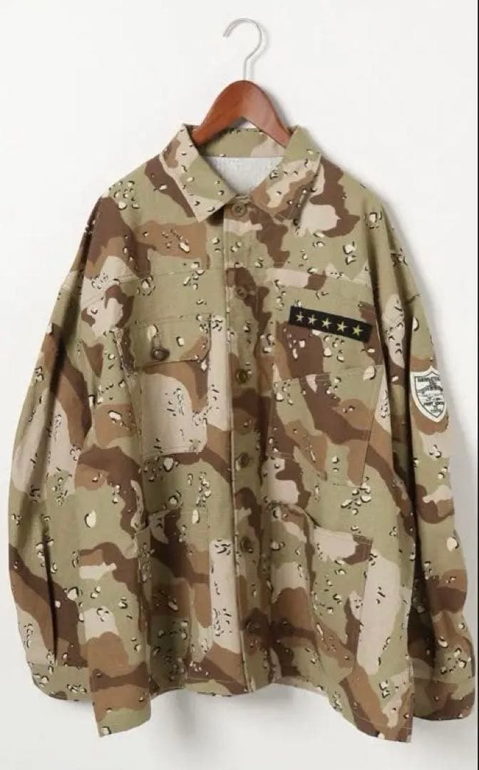 ニコアンド 人気スタッフ　てぃら　ワッペンシャツジャケット