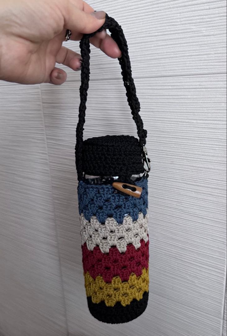 カバー付きボトル　ボトルカバー　ドリンクボトル　水筒　筒形　手編み