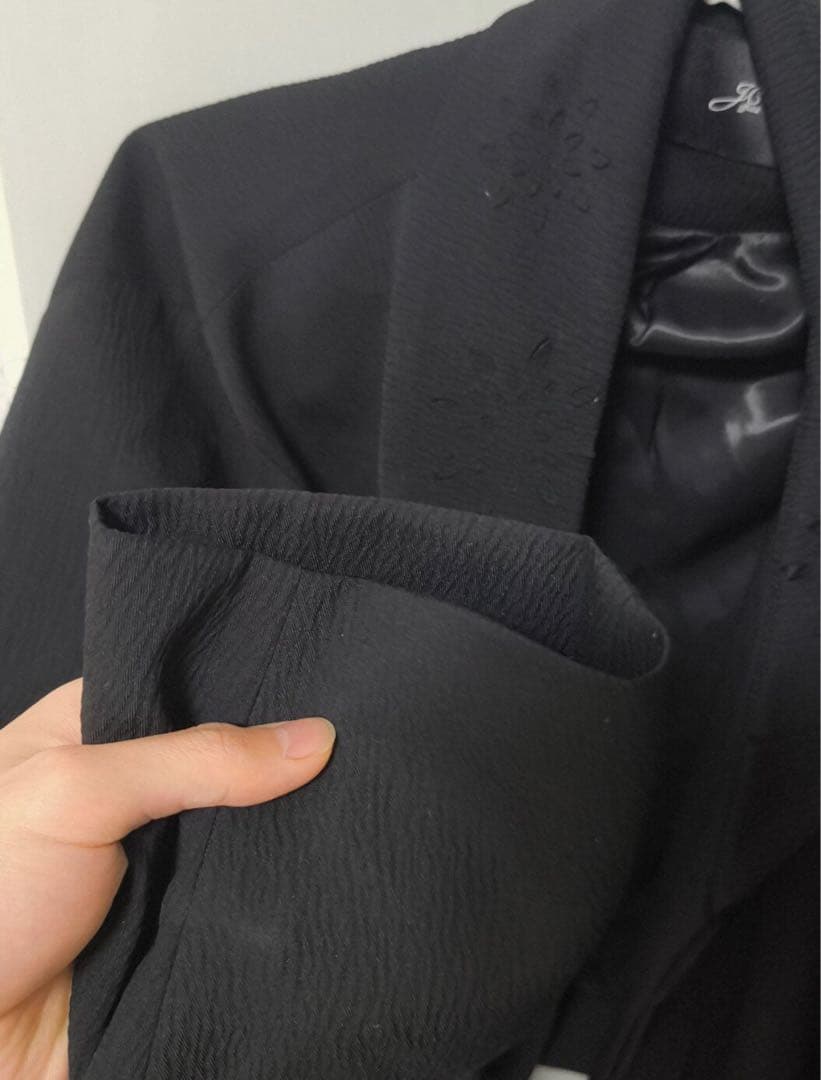 JCAESAR 25AWプリーツドポリレーヨンジャケットデザイン襟ショート丈